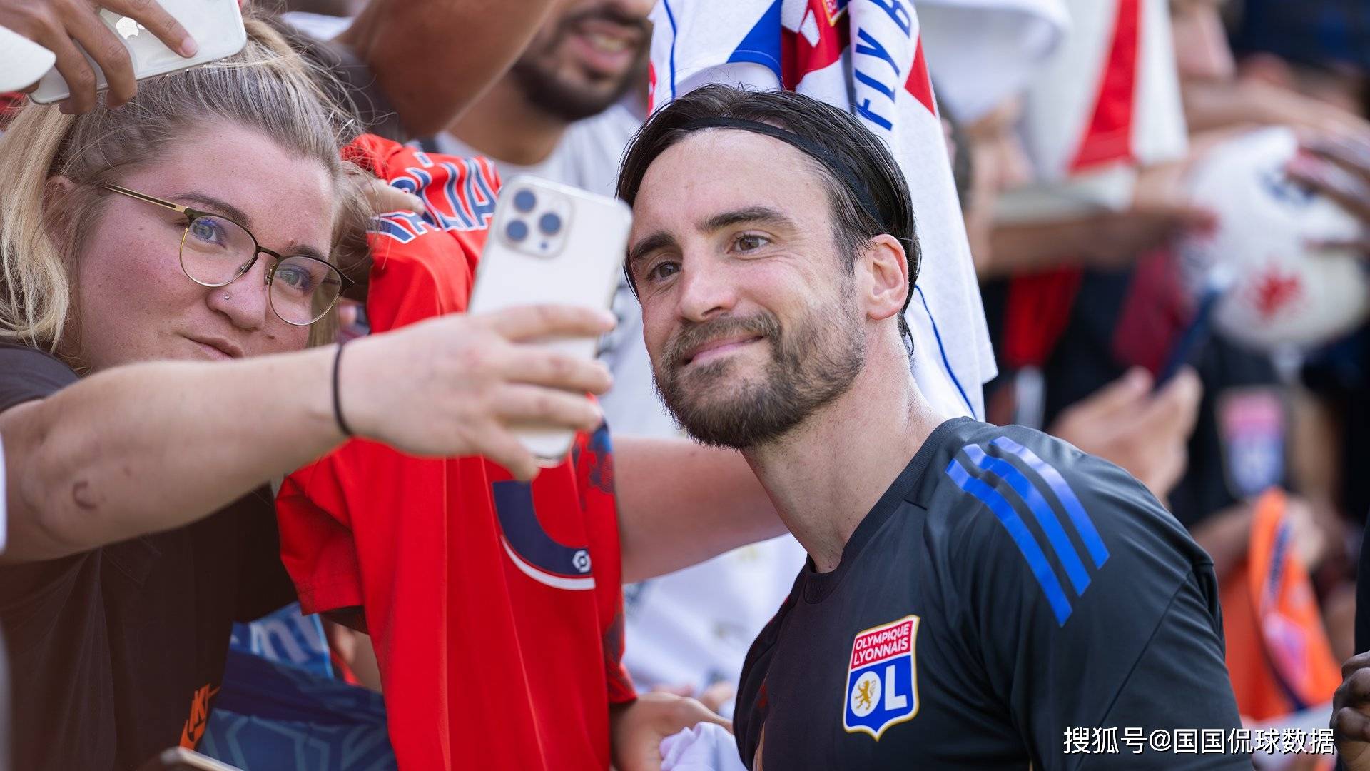 里昂迎法甲关键赛,今夜伤情更新,话题不断,团队化学反应显著的简单介绍 里昂迎法甲关键赛,今夜伤情更新,话题不断,团队化学反应显著的简单介绍