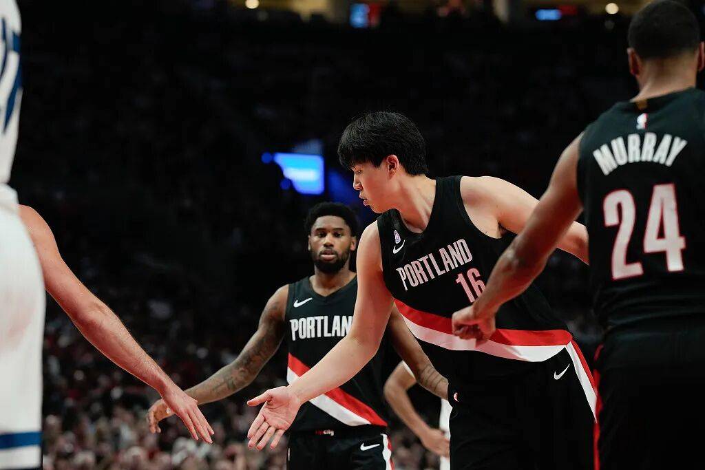 包含NBA常规赛清晨再迎强敌,山东男篮更衣室发声,主帅态度:目标明确,赛季目标并未改变的词条 包含NBA常规赛清晨再迎强敌,山东男篮更衣室发声,主帅态度:目标明确,赛季目标并未改变的词条